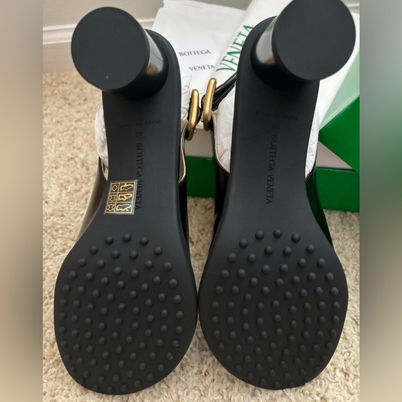 Bottega Veneta Black Sandals with Gold Accents - Picture 4 of 10